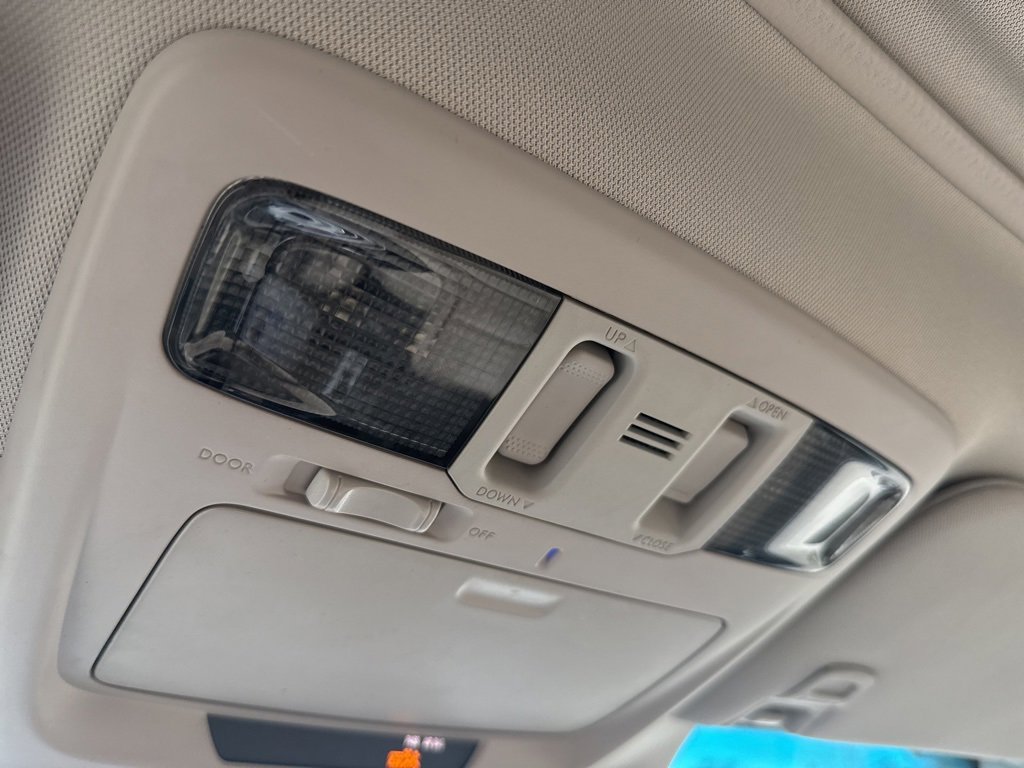 Used 2015 Subaru Outback 3.6R Limited image 17