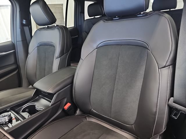 New 2026 Jeep Grand Cherokee Altitude AWD/4WD image 40