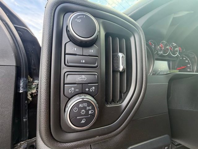 Used 2022 Chevrolet Silverado 2500 Custom w/ Custom Value Package AWD/4WD image 24