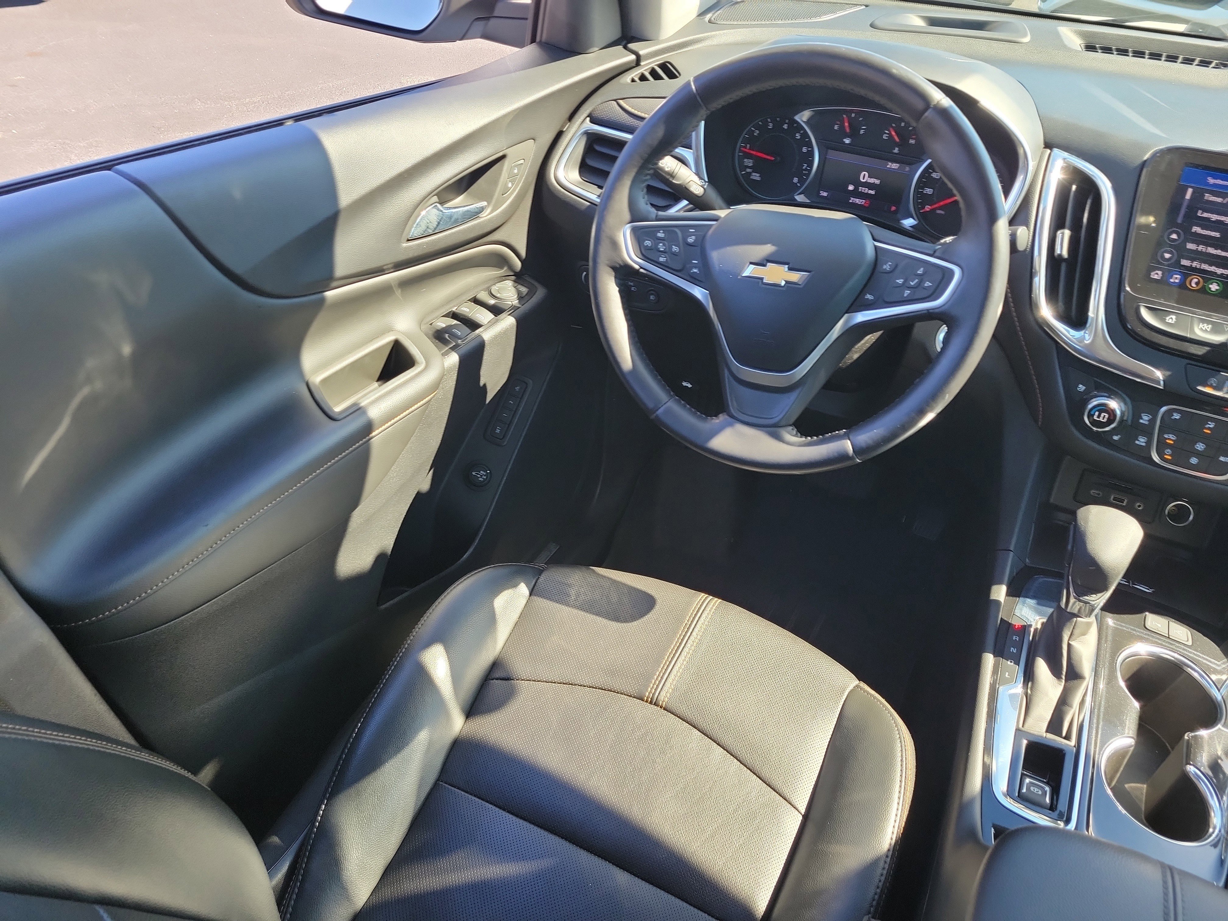 Used 2022 Chevrolet Equinox Premier image 18