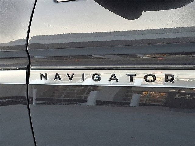 New 2025 Lincoln Navigator Reserve image 22
