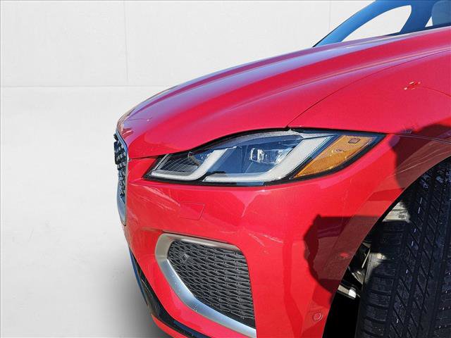 New 2025 Jaguar F-PACE R-Dynamic S image 29