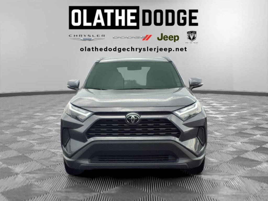 Used 2025 Toyota RAV4 XLE FWD image 29