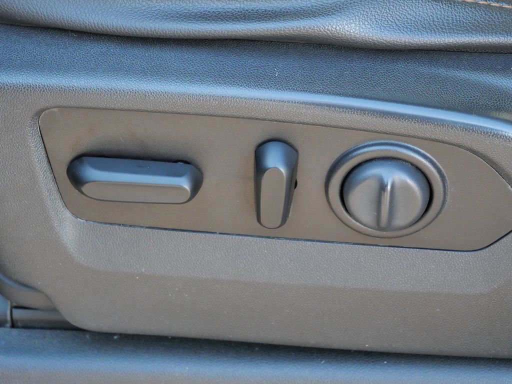 Used 2020 GMC Sierra 1500 AT4 image 18