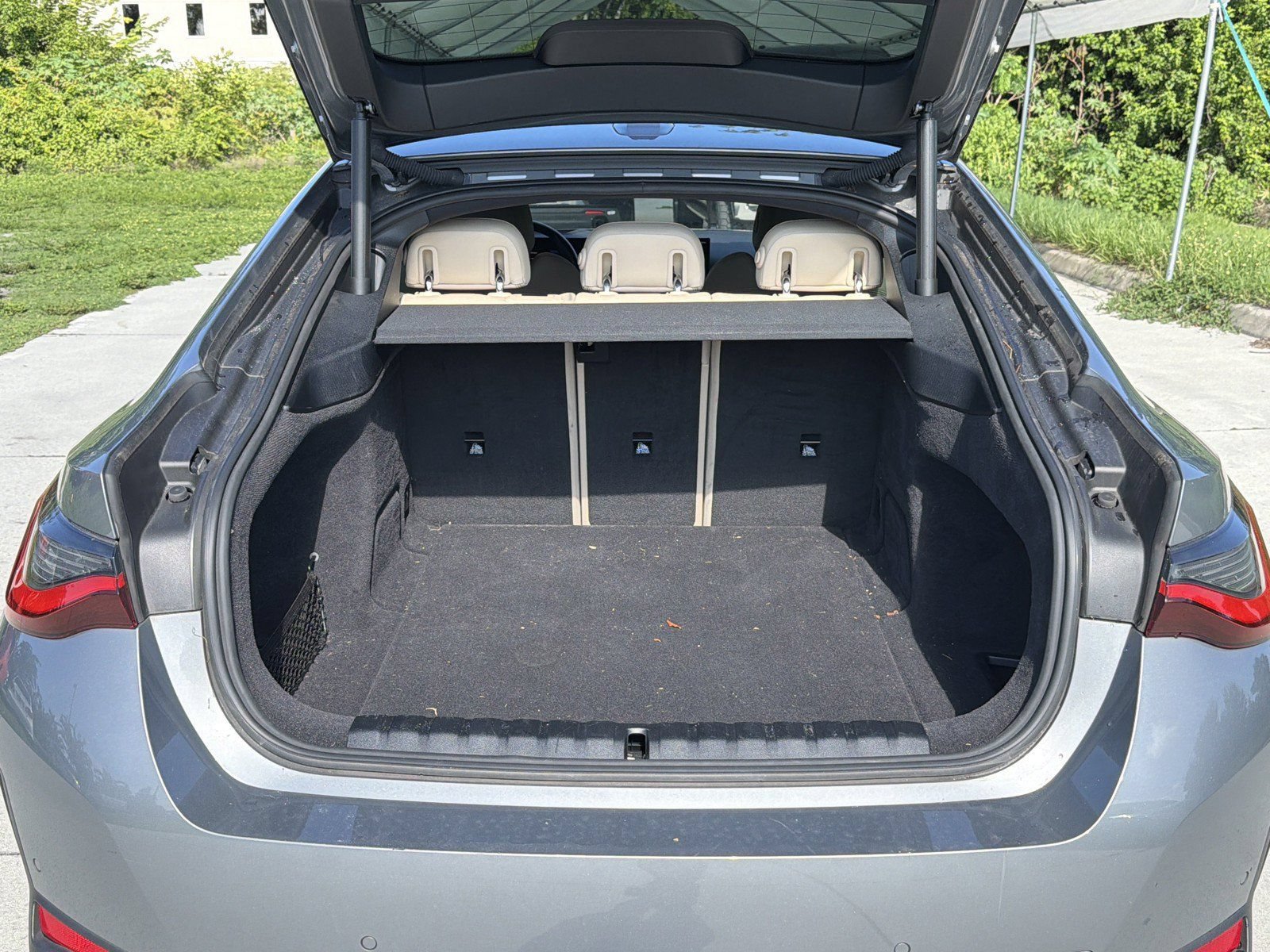 Used 2023 BMW i4 eDrive35 w/ Premium Package RWD image 12