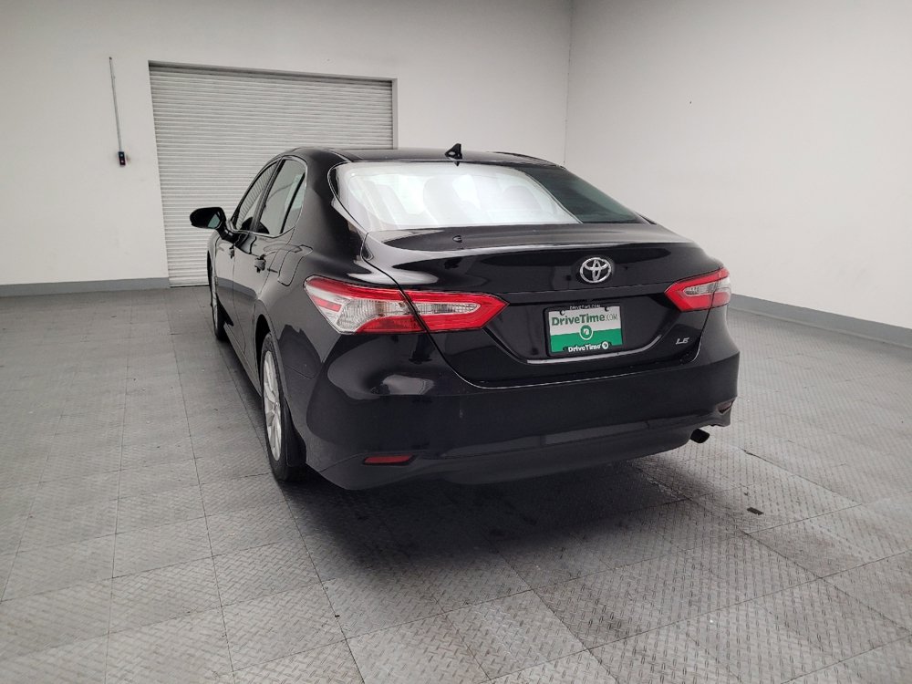 Used 2020 Toyota Camry LE image 6