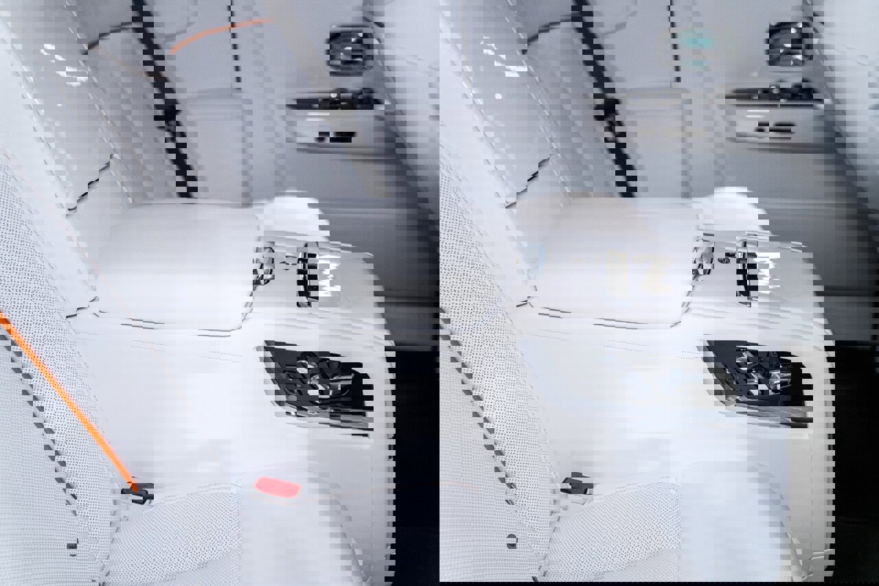 Used 2026 Rolls-Royce Phantom Sedan image 13