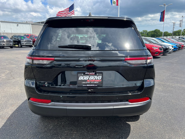 New 2026 Jeep Grand Cherokee Limited AWD/4WD image 6