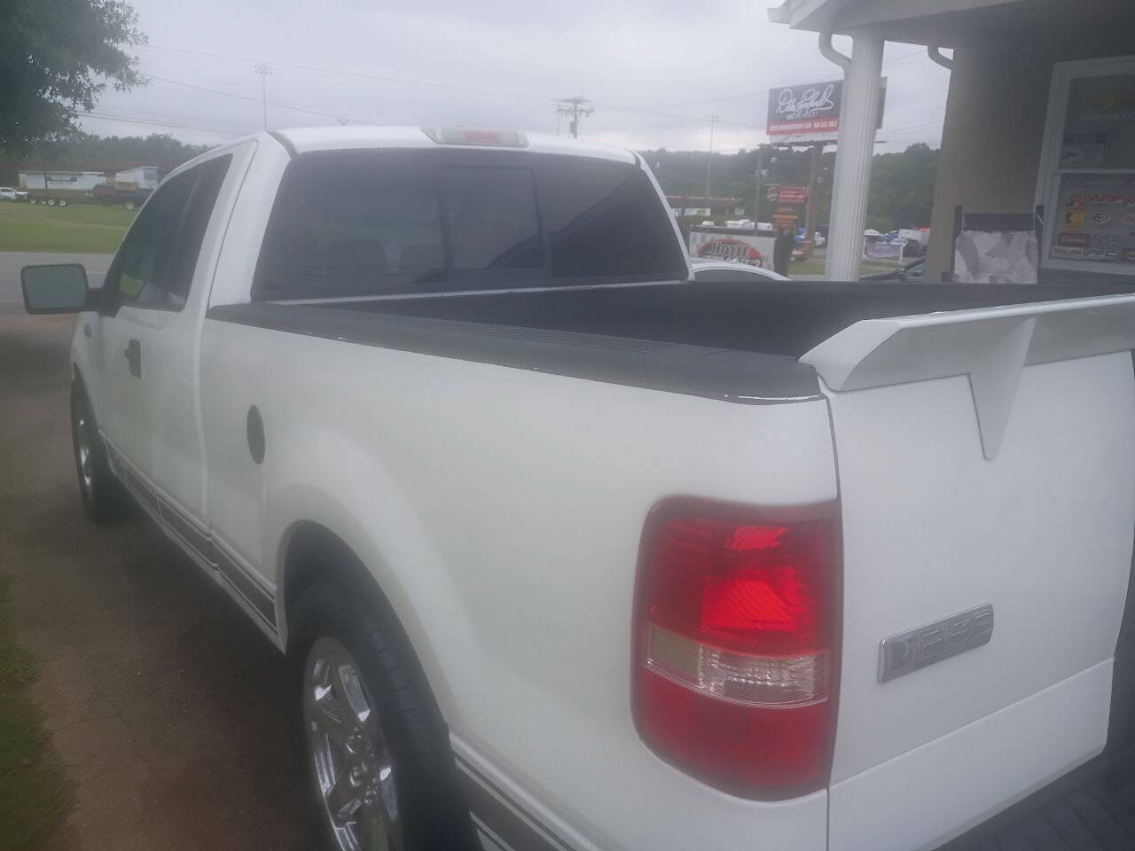 Used 2005 Ford F150 XL RWD image 15