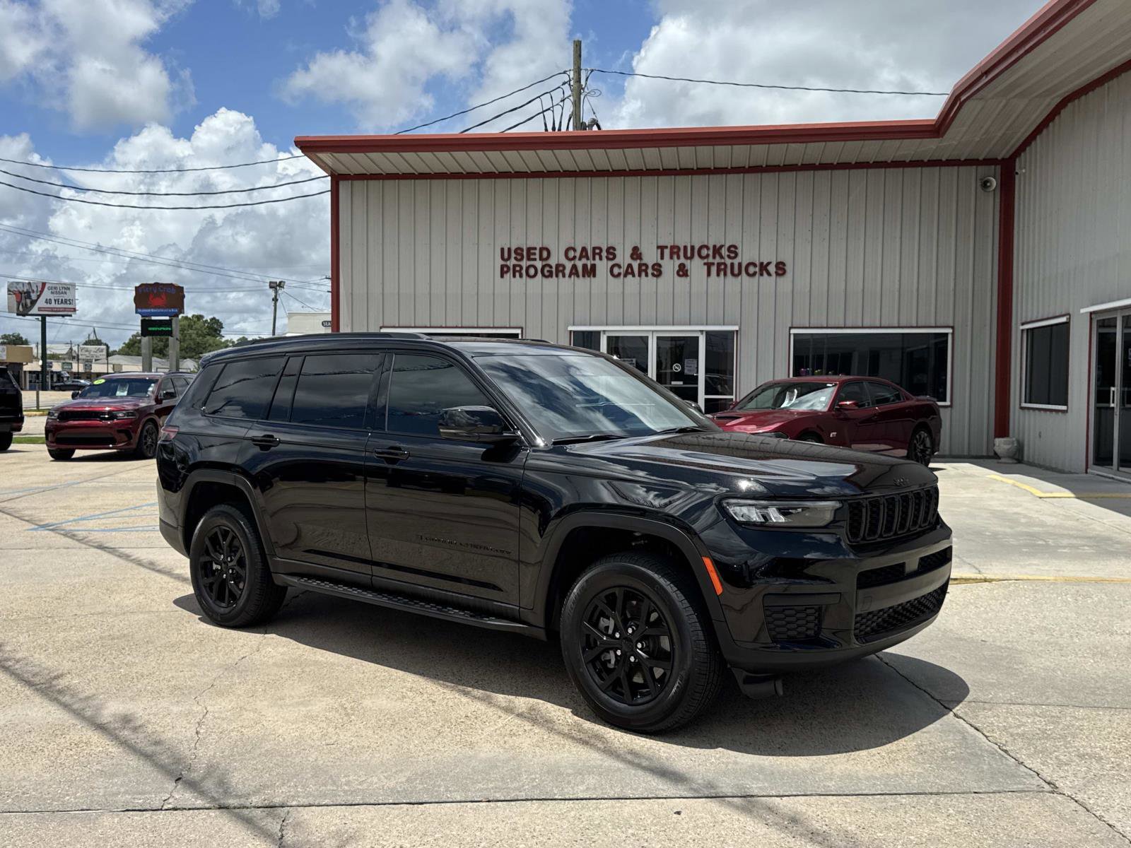 Used 2025 Jeep Grand Cherokee L Laredo