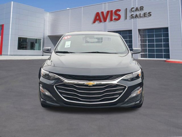 Used 2023 Chevrolet Malibu LT image 2