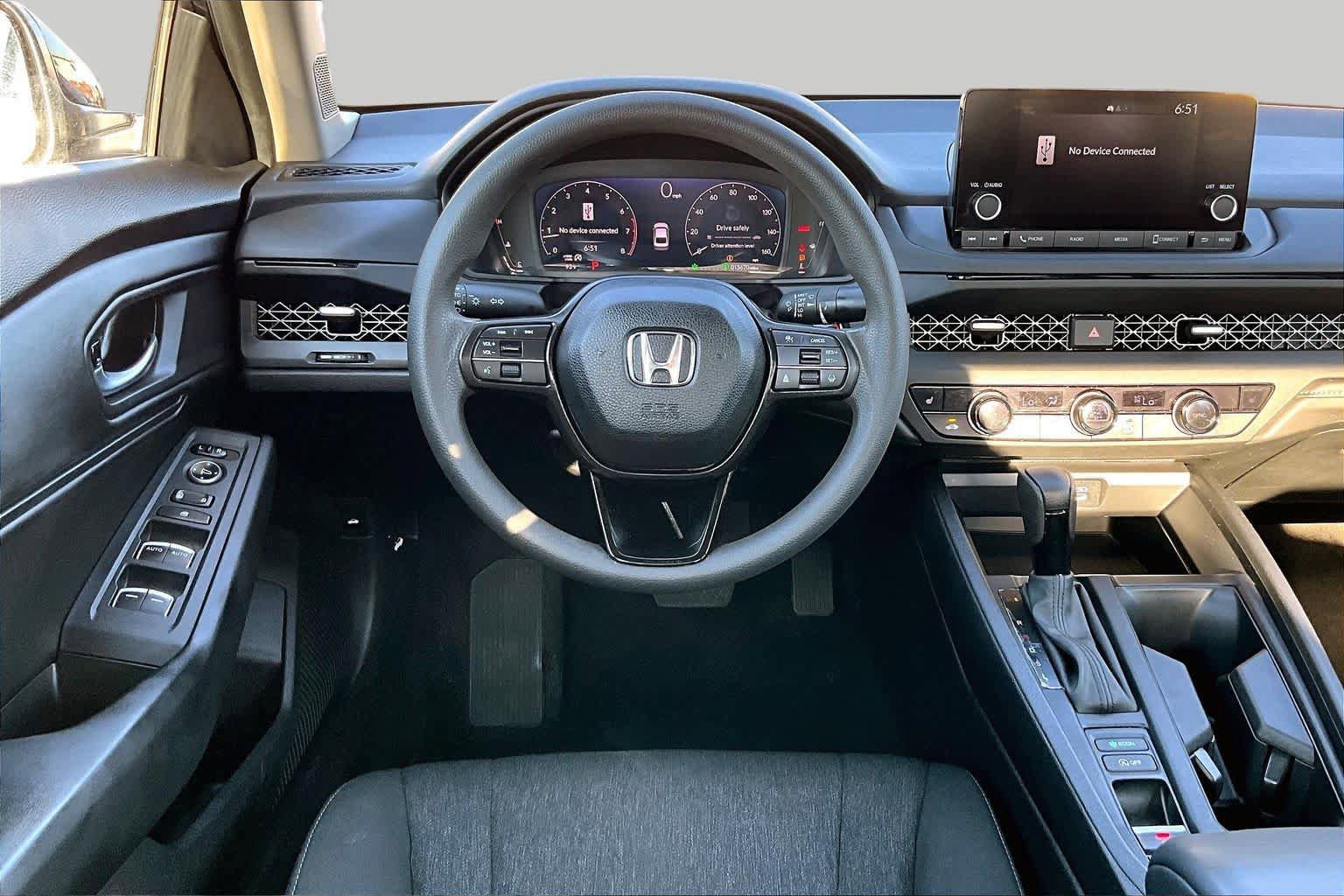 Used 2025 Honda Accord SE image 6