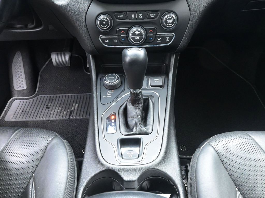 Used 2021 Jeep Cherokee Latitude Lux 80th Anniv w/ Quick Order Package 26U 80TH AWD/4WD image 13