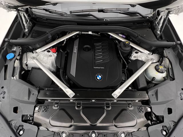 Used 2022 BMW X6 xDrive40i w/ Executive Package AWD/4WD image 25