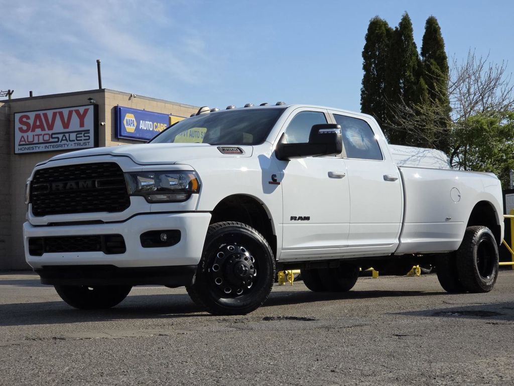 Used 2024 RAM 3500 Big Horn w/ Night Edition AWD/4WD image 2