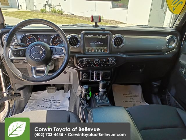 Used 2018 Jeep Wrangler Unlimited Sahara AWD/4WD image 12