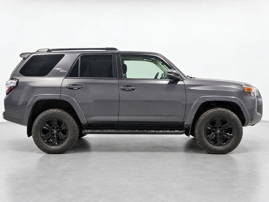 Used 2019 Toyota 4Runner TRD Off-Road AWD/4WD image 9