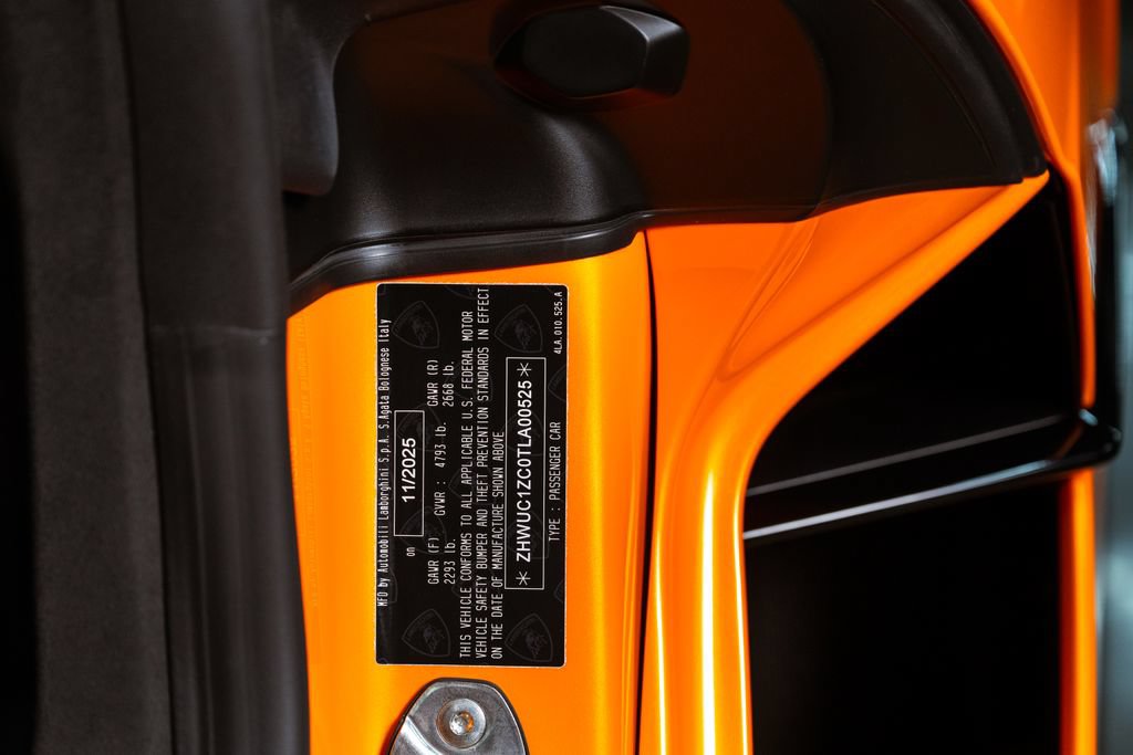 Used 2026 Lamborghini Temerario AWD/4WD image 37