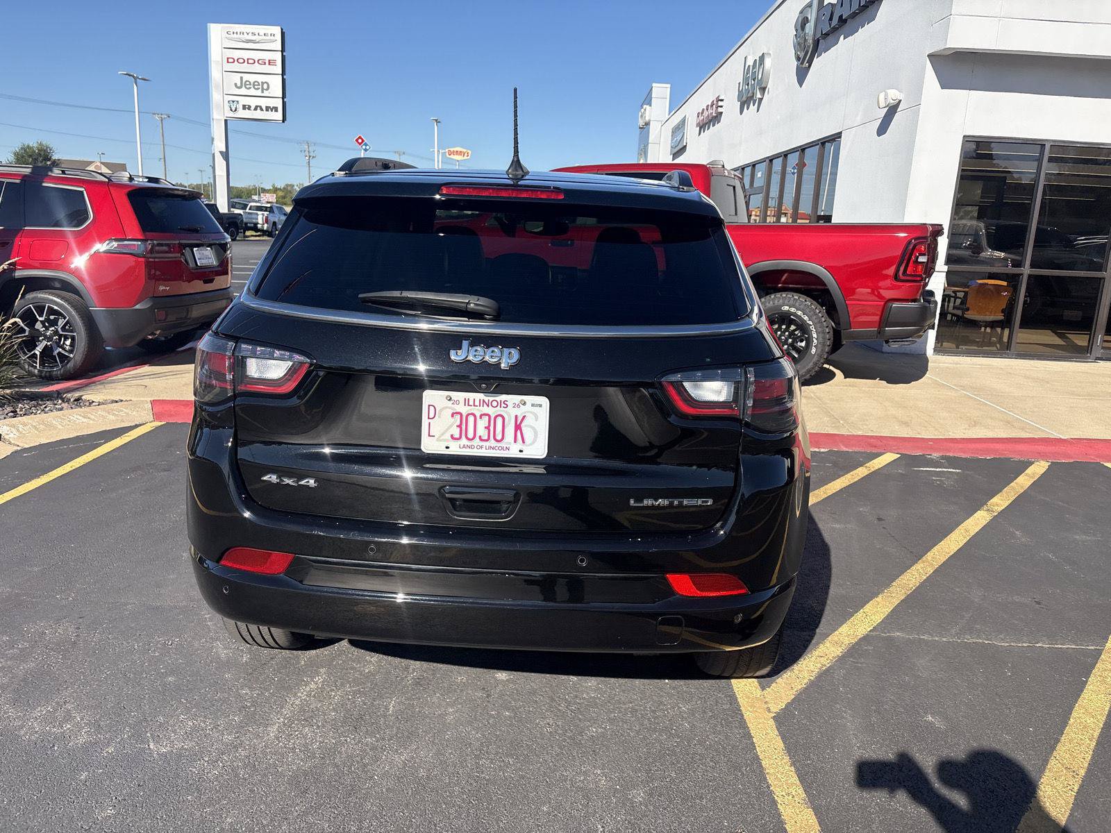 Used 2025 Jeep Compass Limited w/ Elite Group AWD/4WD image 6