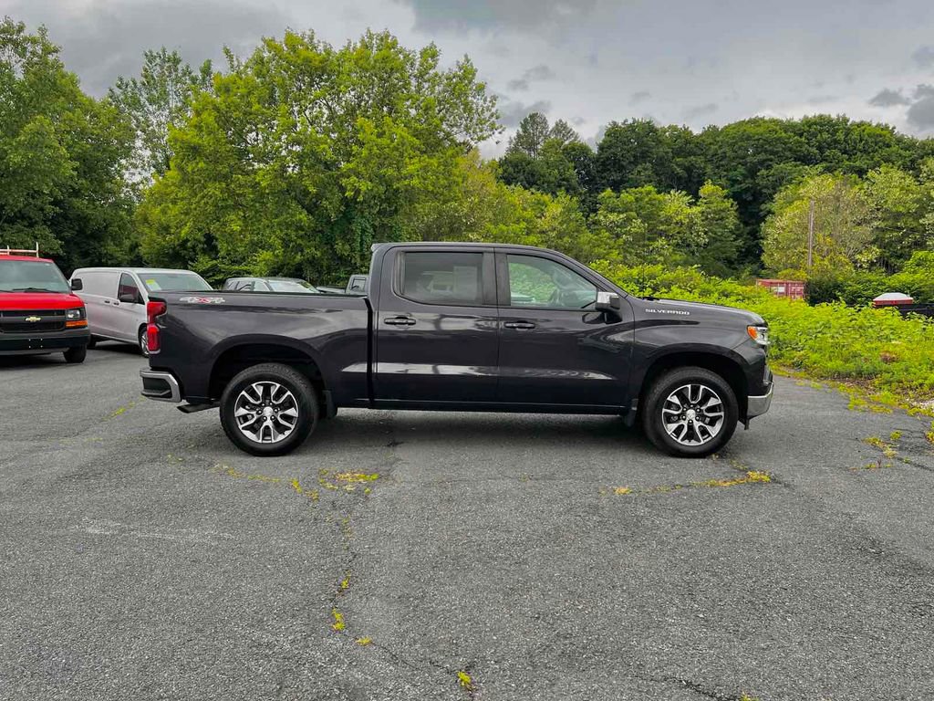 Used 2022 Chevrolet Silverado 1500 LT image 8