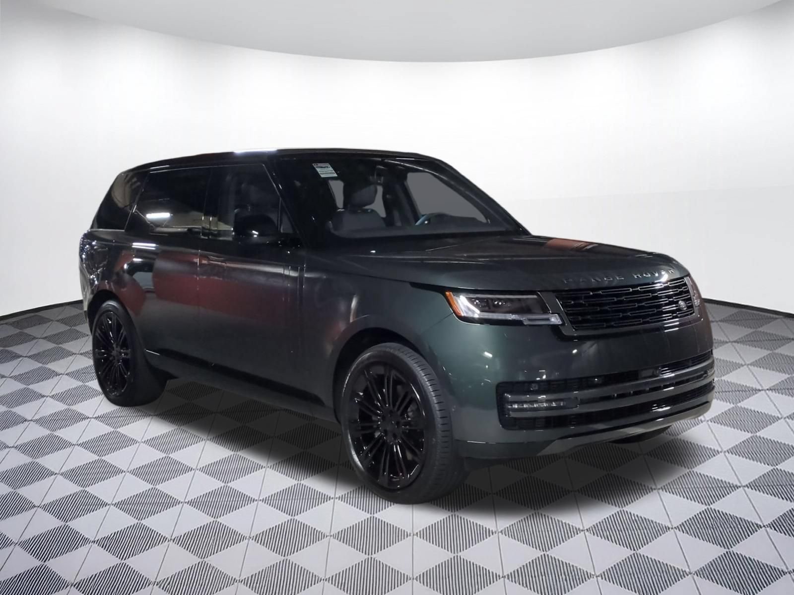 New 2026 Land Rover Range Rover Long Wheelbase SE AWD/4WD image 7