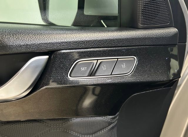 Used 2021 Hyundai Palisade Calligraphy w/ Winter Package image 29