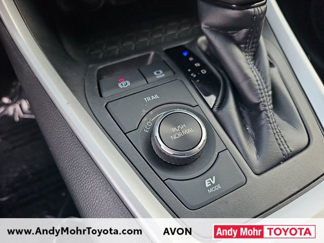 Used 2022 Toyota RAV4 XLE w/ Convenience Package image 24