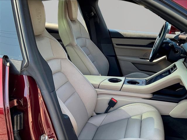 Used 2022 Porsche Taycan RWD image 28