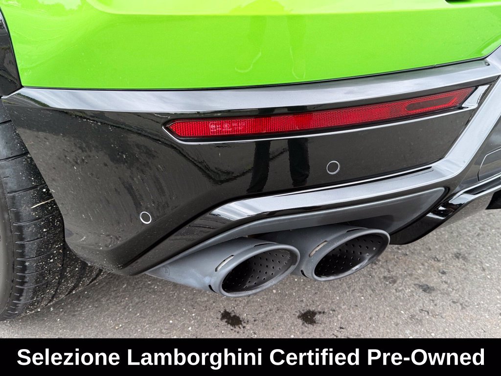 Used 2025 Lamborghini Urus SE AWD/4WD image 16