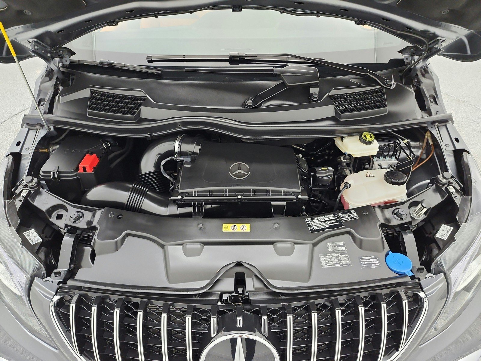 Used 2022 Mercedes-Benz Metris Passenger image 29