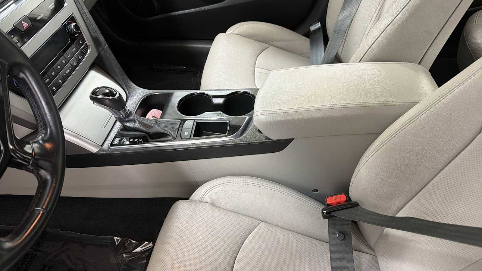 Used 2015 Hyundai Sonata Limited FWD image 22