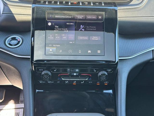 Used 2024 Jeep Grand Cherokee Laredo X w/ Luxury Tech Group I image 14