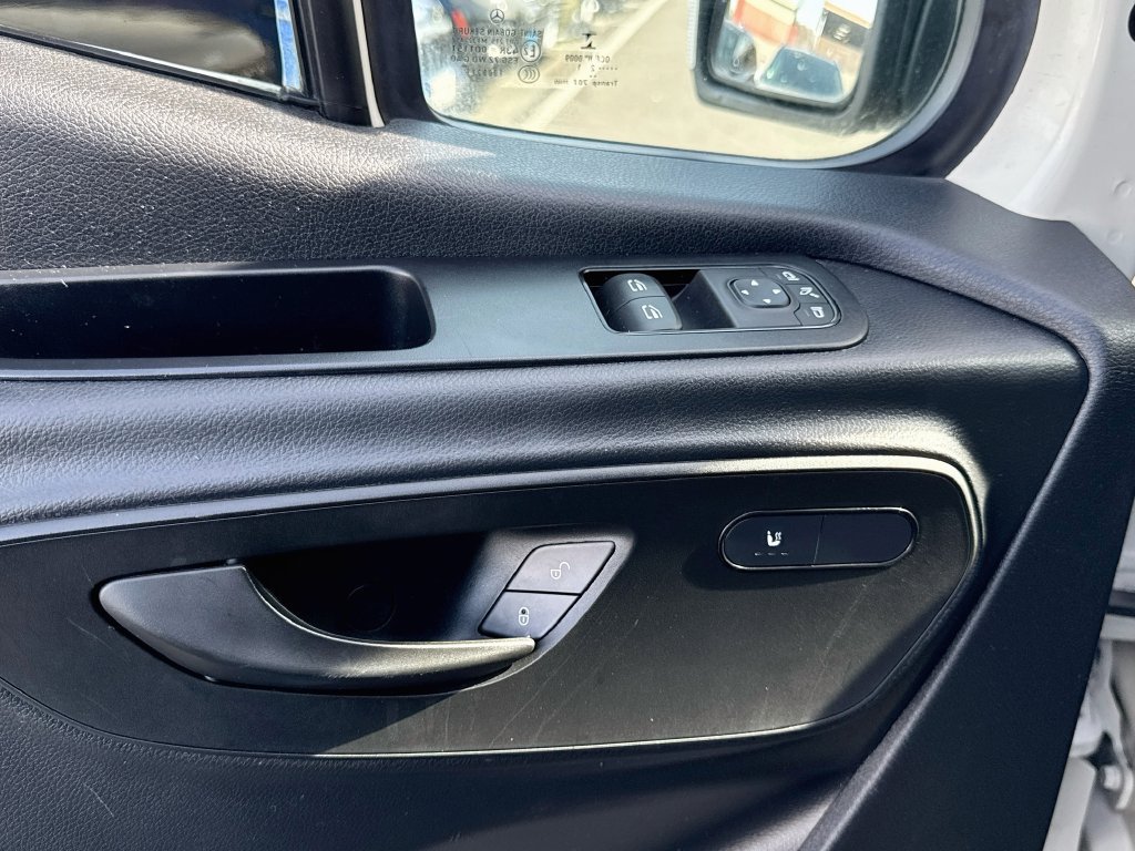 Used 2021 Mercedes-Benz Sprinter 2500 image 14