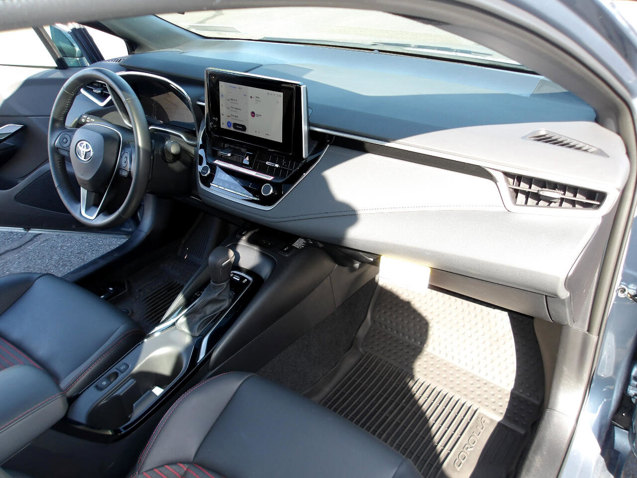 Used 2024 Toyota Corolla XSE FWD image 12