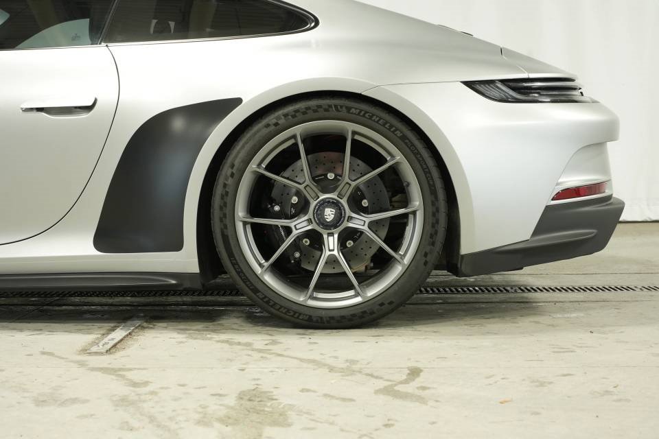 Used 2022 Porsche 911 GT3 image 50