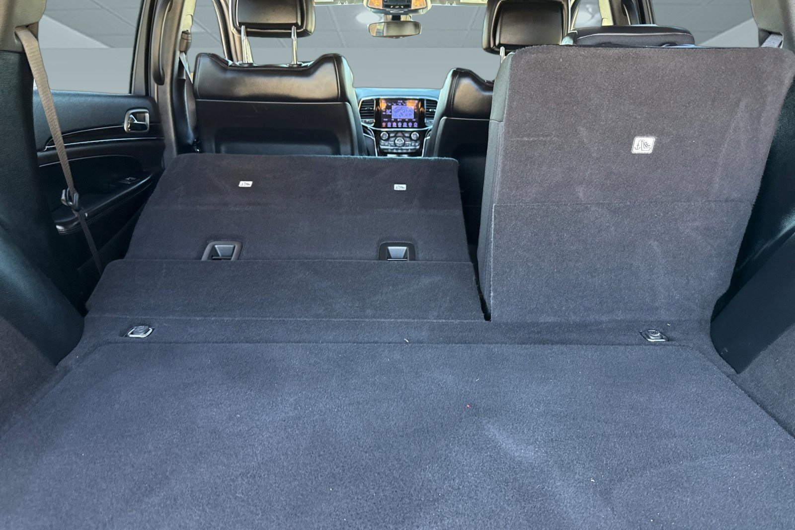 Used 2019 Jeep Grand Cherokee Limited image 33