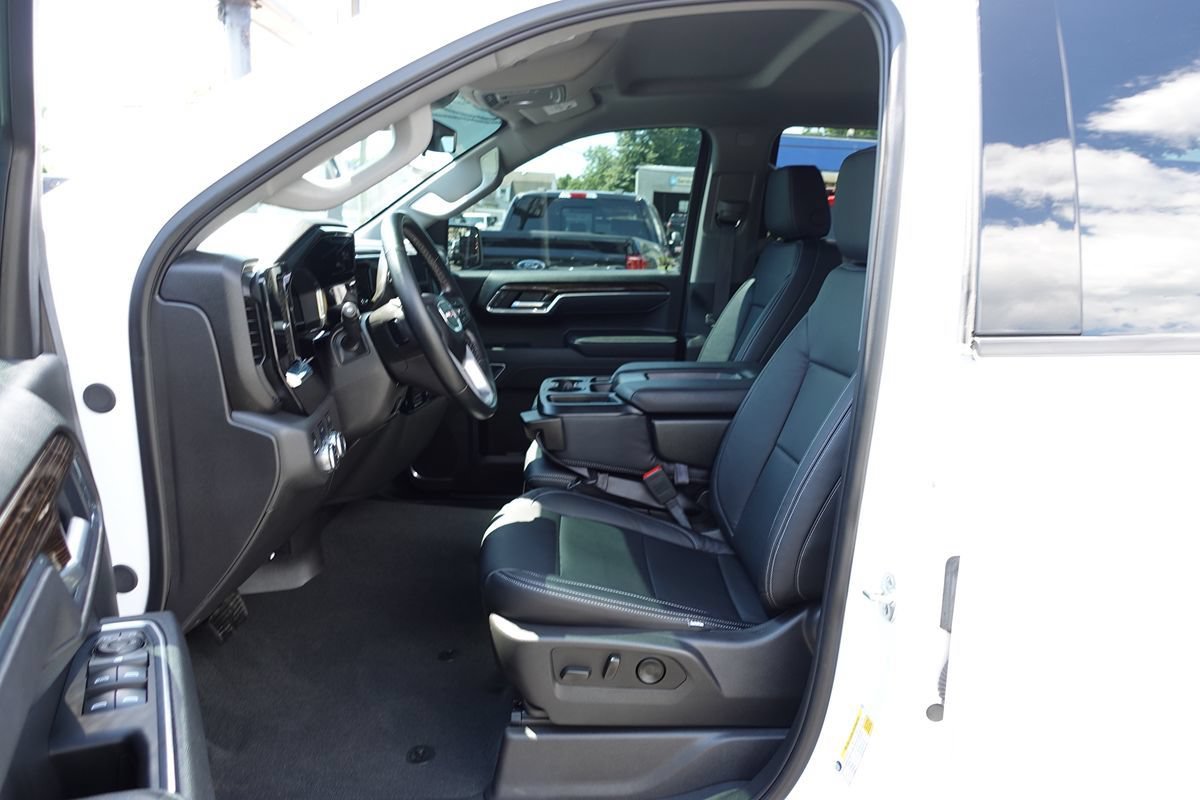 Used 2025 GMC Sierra 1500 Elevation AWD/4WD image 18