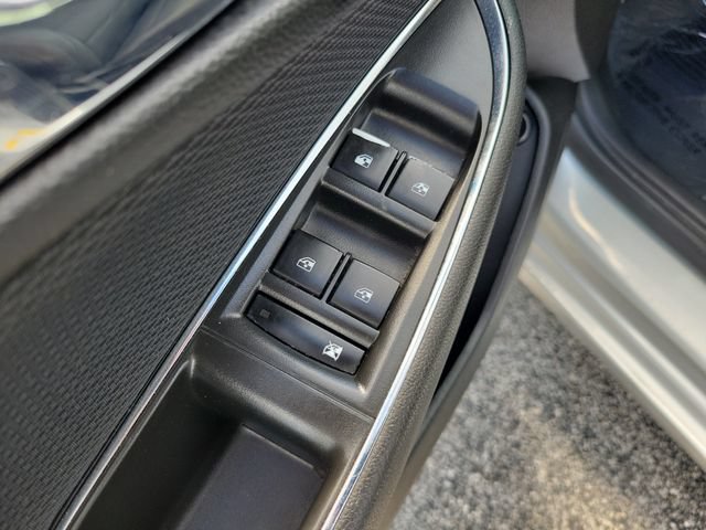 Used 2019 Chevrolet Cruze LT FWD image 23