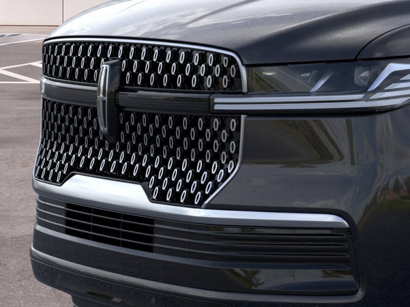 New 2026 Lincoln Navigator L Reserve AWD/4WD image 17