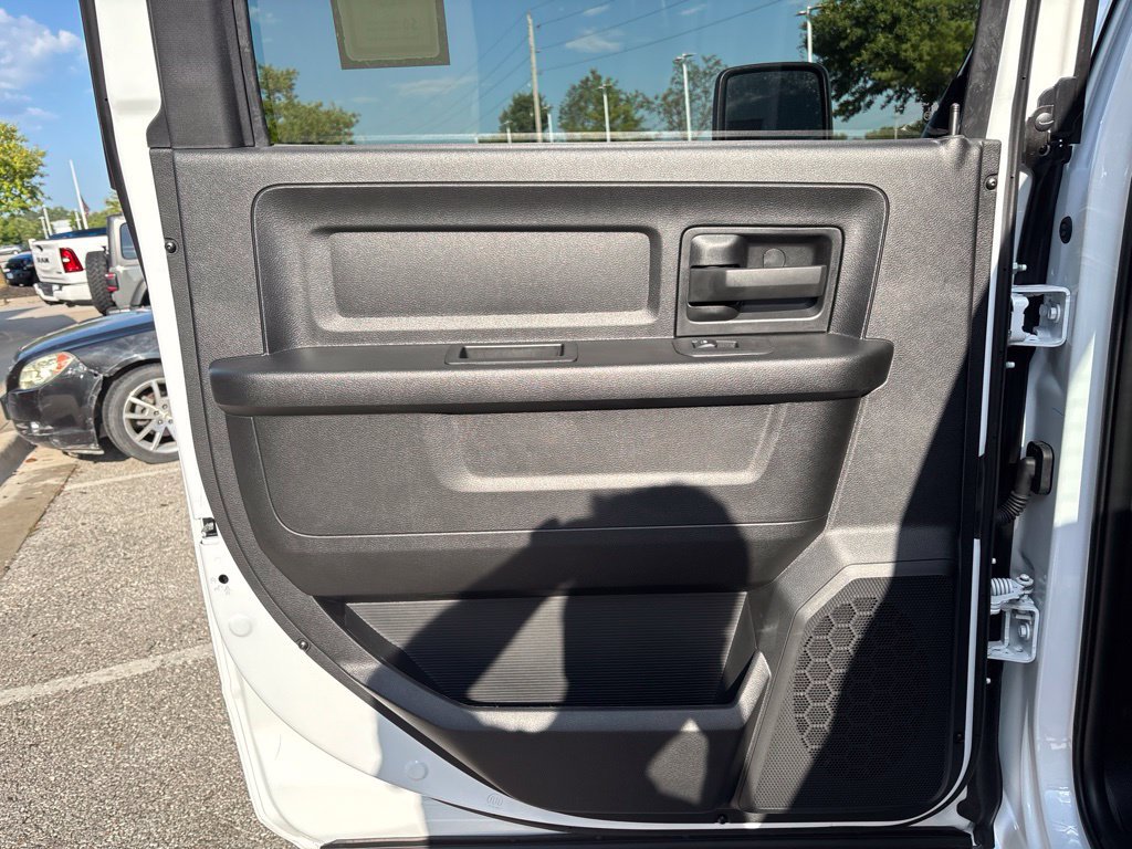 New 2027 RAM 3500 Tradesman AWD/4WD image 16