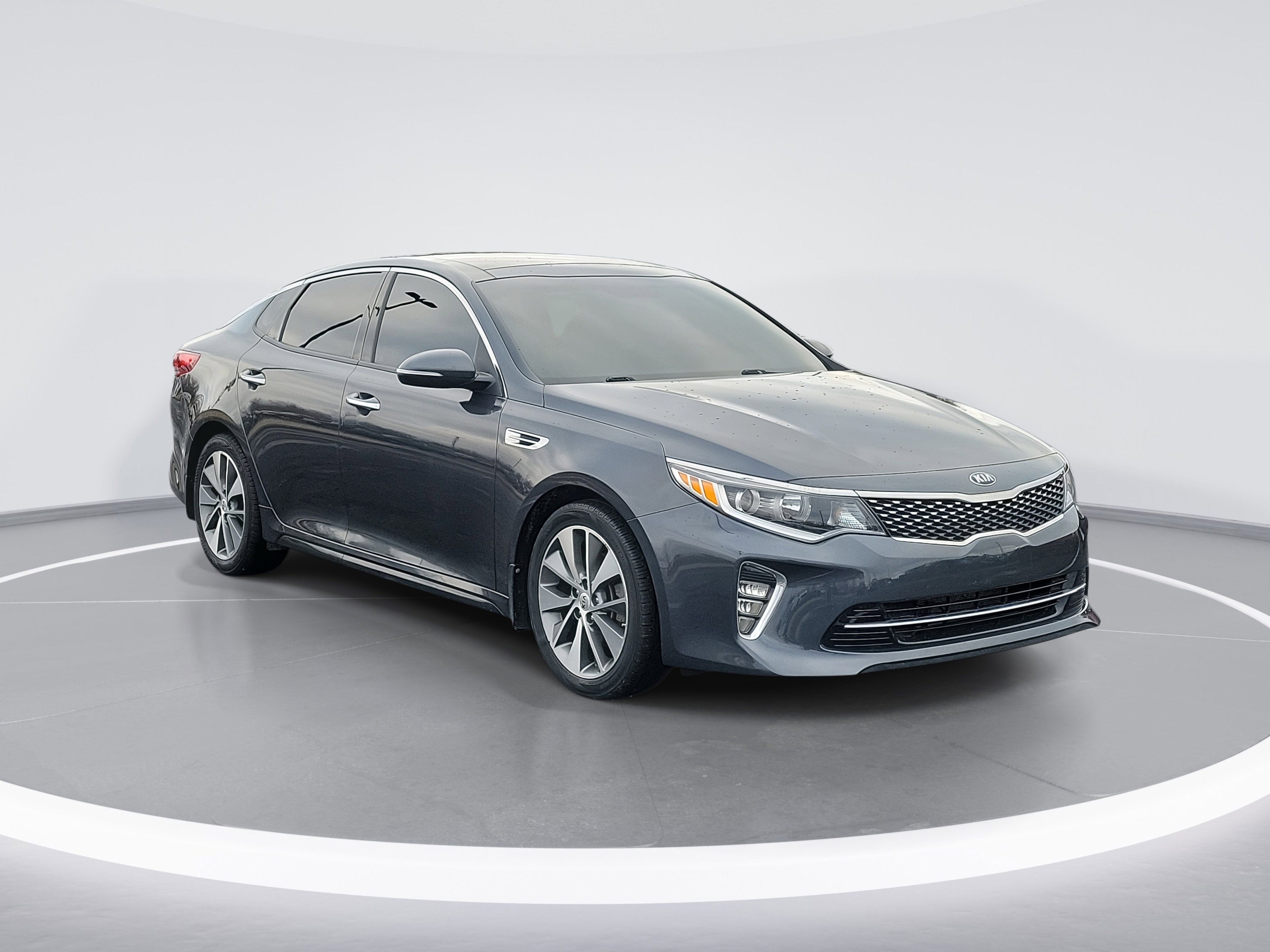 Used 2018 Kia Optima S w/ Pano Sport Package video 2