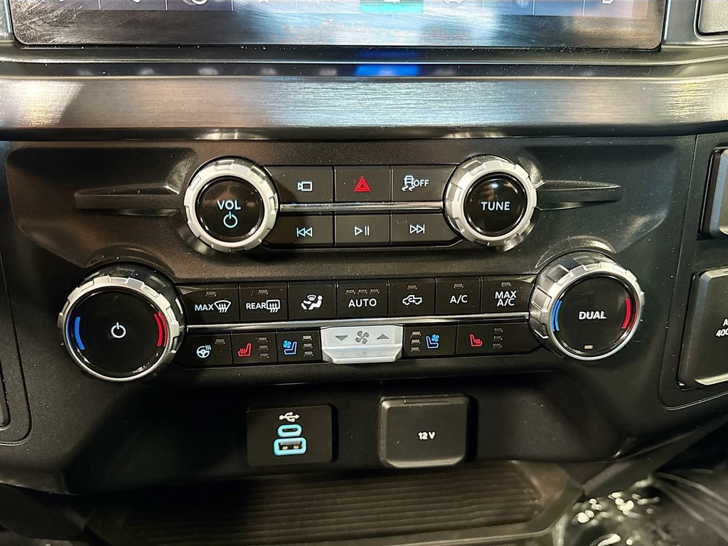 Used 2025 Ford F350 Lariat AWD/4WD image 21