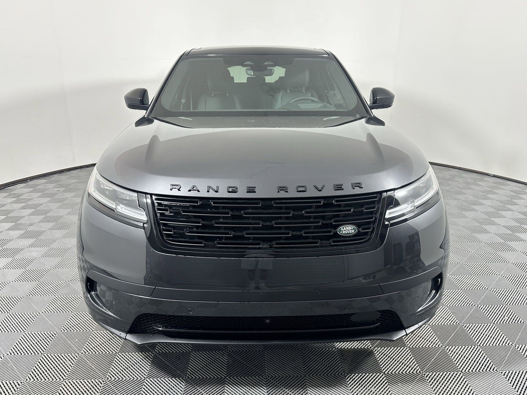 New 2026 Land Rover Range Rover Velar S image 6