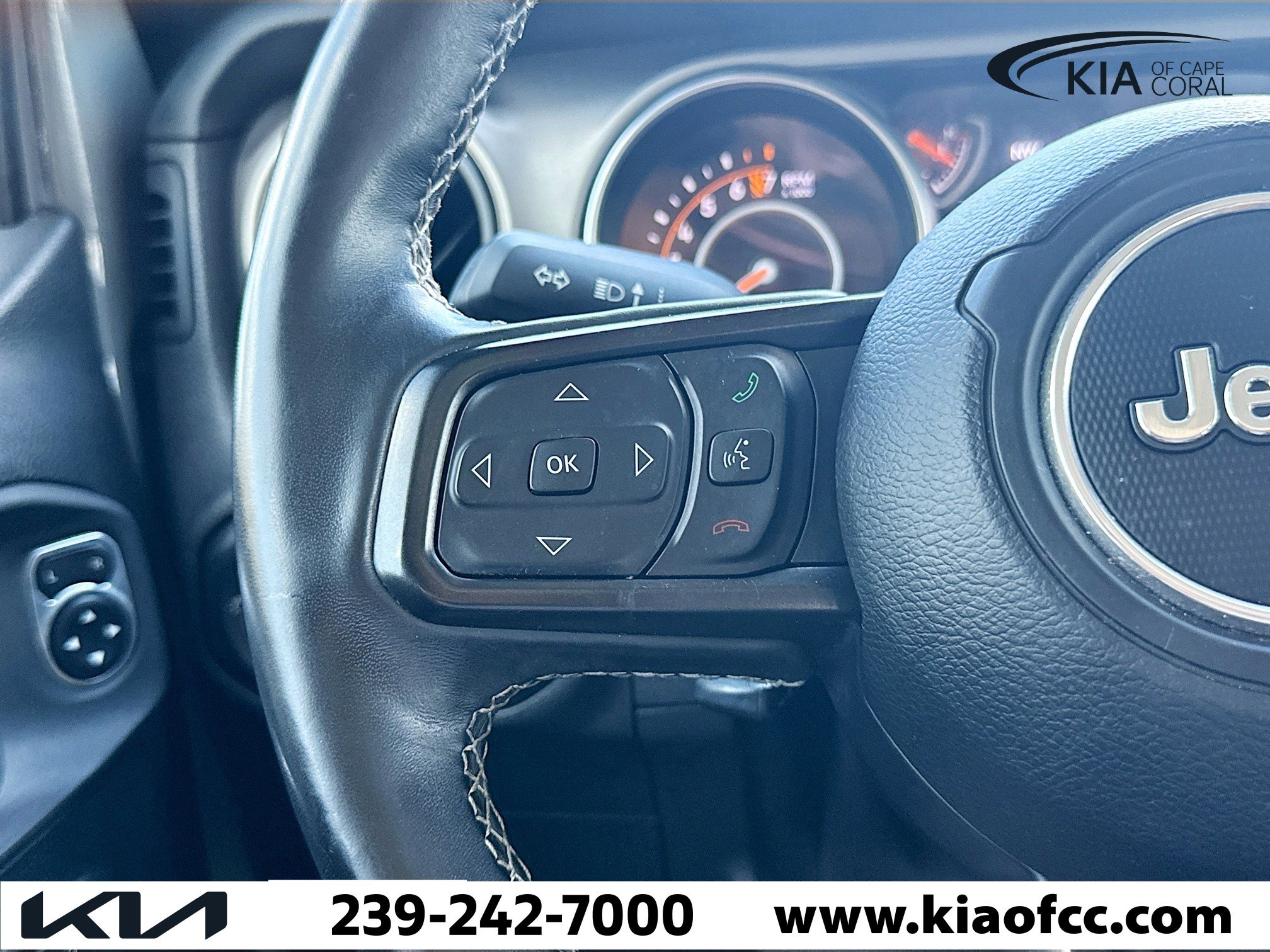 Used 2020 Jeep Wrangler Unlimited Sport image 32