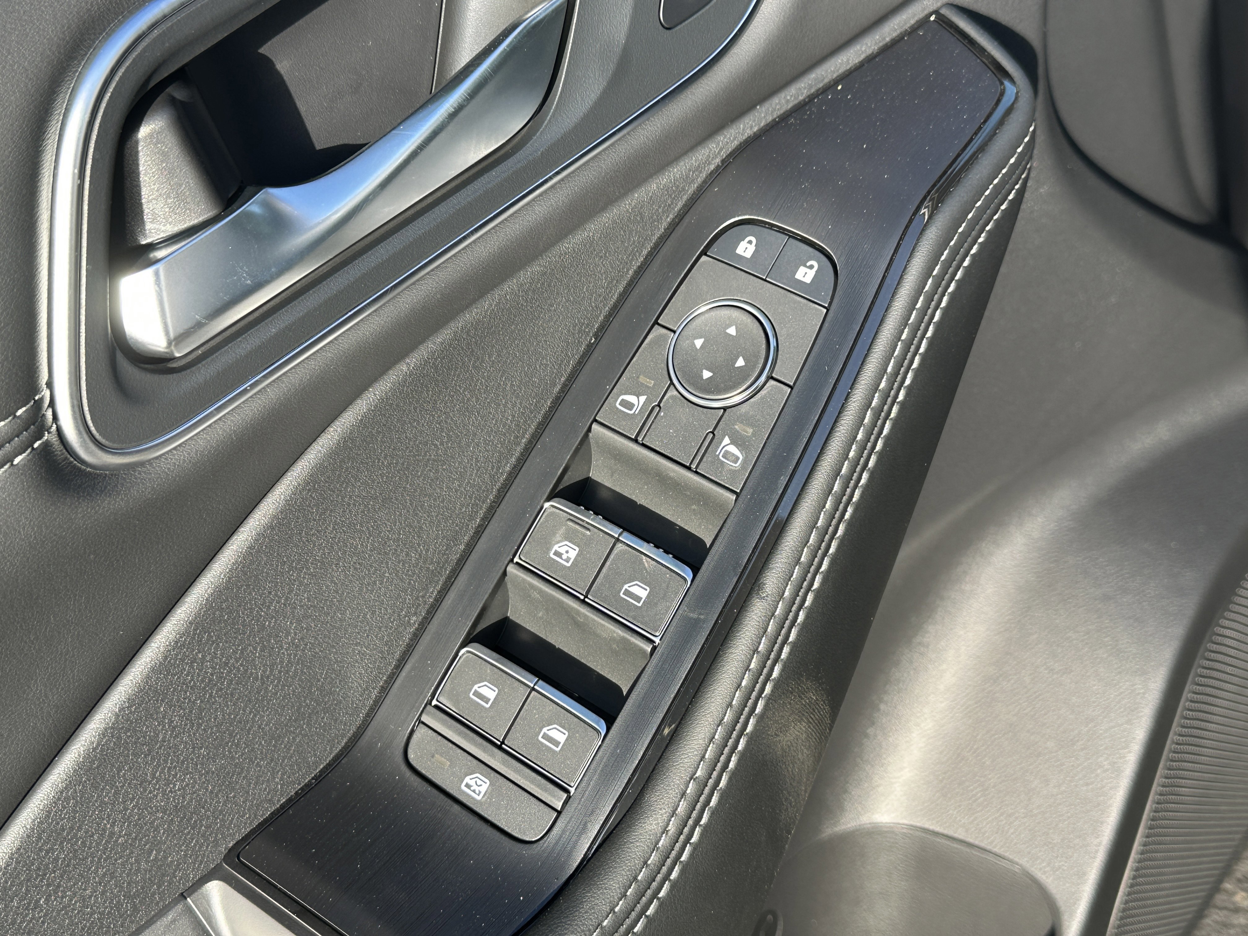 New 2026 Nissan Rogue Platinum w/ Platinum Premium Package image 24