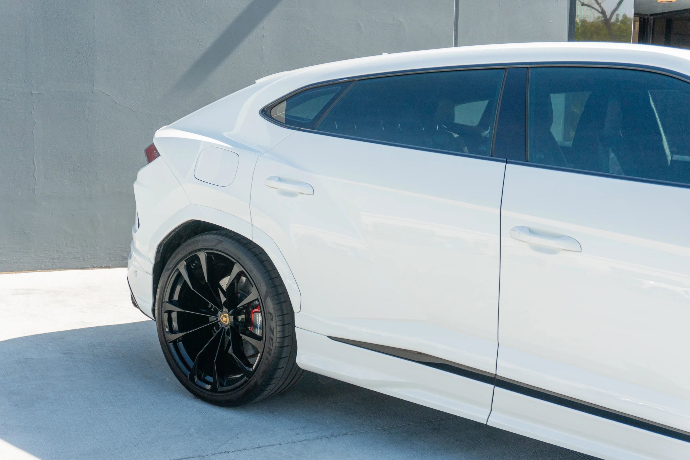 Used 2021 Lamborghini Urus image 31