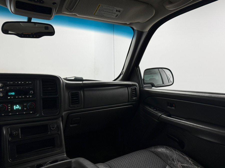 Used 2003 Chevrolet Avalanche 4x4 w/ Suspension Package, Off-Road image 59