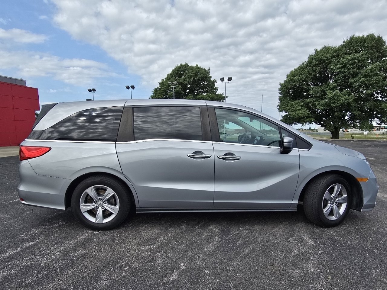 Used 2019 Honda Odyssey EX-L image 17