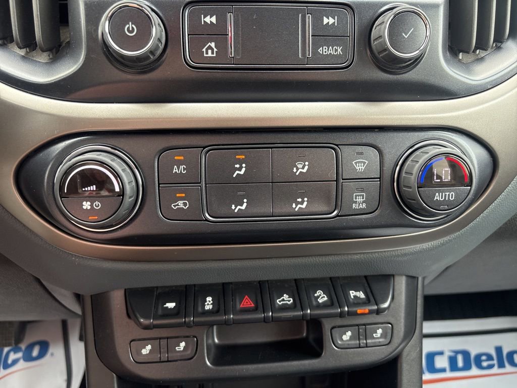 Used 2022 Chevrolet Colorado Z71 AWD/4WD image 4