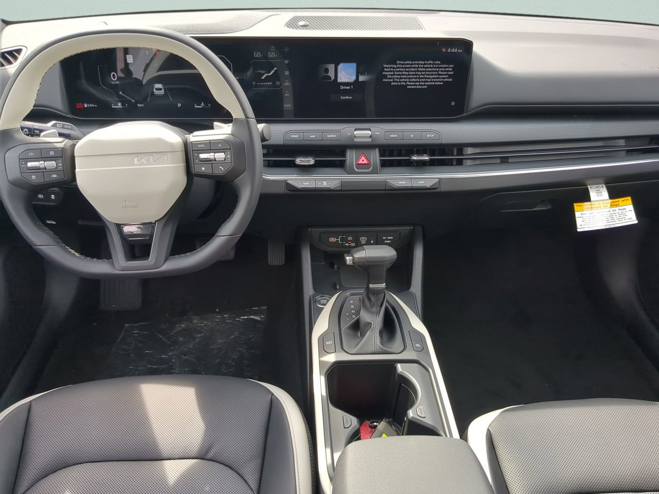 New 2025 Kia K4 GT-Line w/ GT-Line Premium Package FWD image 10
